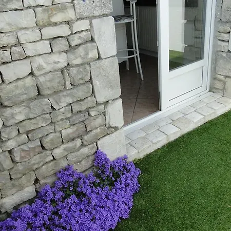 La Petite Maison Sur L'ile De Re * לה פלוט