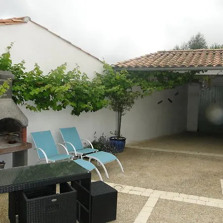 La Petite Maison Sur L'ile De Re * La Flotte