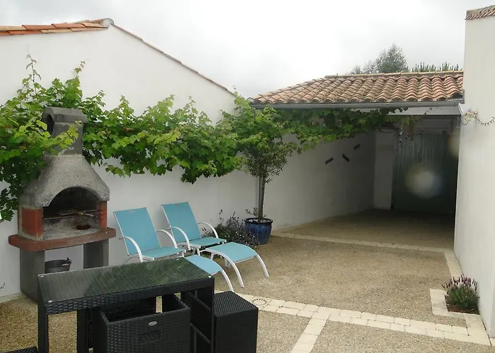 La Petite Maison Sur L'ile De Re * La Flotte